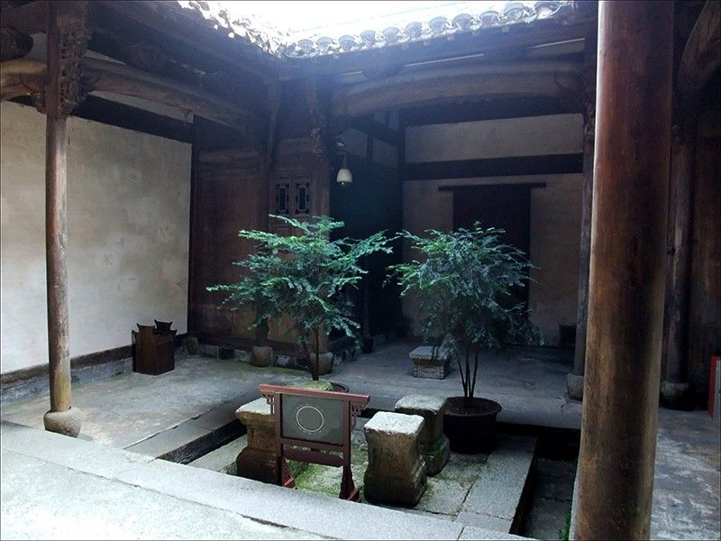天井·庭院（10）（摄于绩溪龙川).jpg