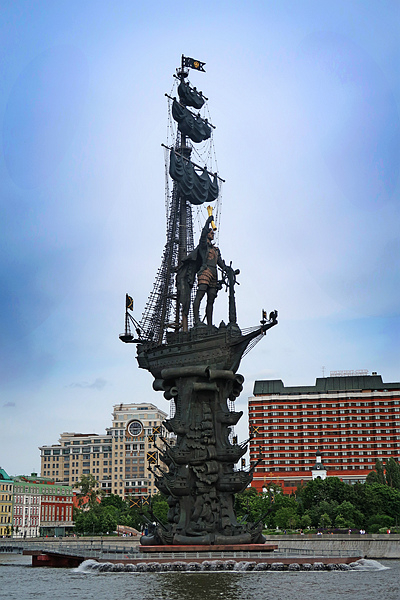 IMG_7376圣彼得堡涅瓦河上的彼得一世纪念碑H.jpg